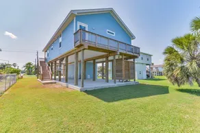 Blue Crush, Your Getaway Stay by The Sea and Bay - Image 4