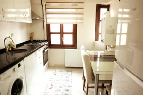 Brand New Cozy Apartment Historic City Centre No.2 - Image 2