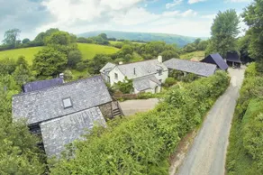 Heale Farm Cottage - Image 2