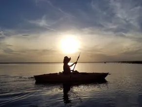 LAKE FRONT Apartment w FREE Kayaking/Canoe - Image 3