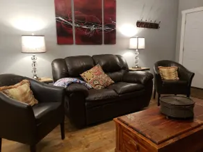 Brand New Vintage Guest House 5 Mins From Downtown - Image 5