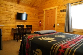 Aries (Single Queen Cabin) - Image 3