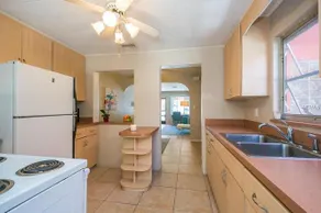 Duplex-near beaches-historical area- Pets welcome - Image 3