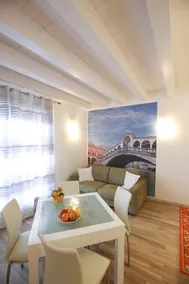 Venice Loft - Image 2