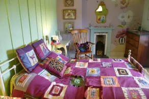 Cosy granite cottage just a mile from Mousehole - Image 4