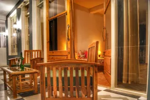”All Seasons Villa”| 5Bed Designer House | Retreat - Image 5