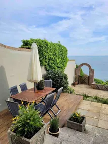 Sea Spray 3 Bed Sea View Retro Cottage Sandgate - Image 5