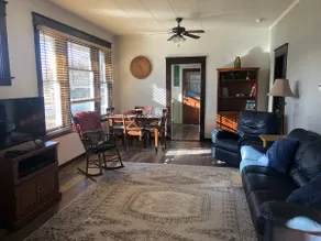 Winemaker's Bungalow close to downtown - Image 3