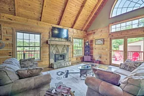 Cherokee Lake Cabin w/ Deck & Kayaks! - Image 3