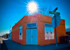 Historic Charm: 117 Year-Old Bakery Building - Image 2