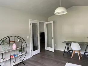 Just like home, clean in great family friendly location - Image 4