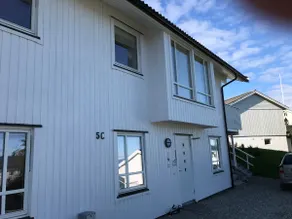Family home with lovely views - Image 3