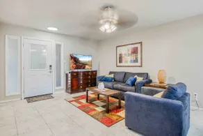 My Cozy Duplex “A” in the Heart of West Side - Image 4