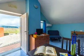Gaudì studio apartment with sunset view - Image 5