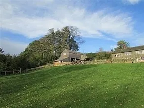 Beautifully appointed rural peaceful Barn - Image 3