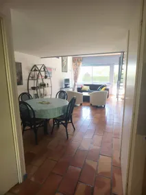 House in quiet residence + swimming pool - Image 2