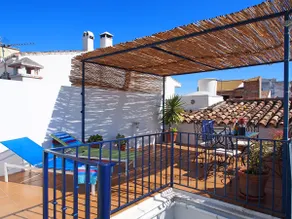 Soleado apartamento en Andalucía con espectacular azotea. - Image 2