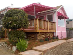 Perfect Pink Paradise - Image 2