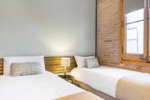 Penthouse with Terrace near Paseo de Gracia - Image 4