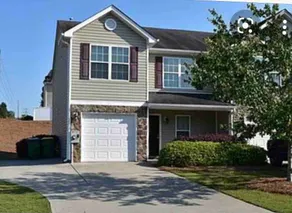 Fort Yargo 3BR Home Sleeps 6 | UGA & Road Atlanta - Image 2