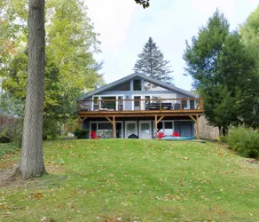 Bright and Modern Lakefront Cottage - Image 2