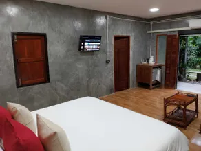 Mind's Homestay (Green) - Image 3