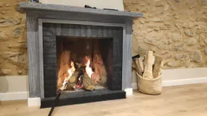 Centro de Camprodon Apartment with Fireplace - Image 3