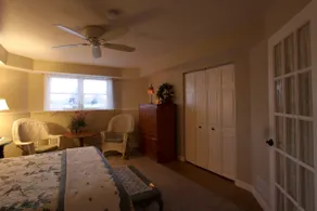 Spacious Suite with Lake View - Image 5