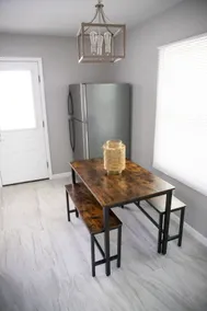 Cute Home, Newly Remodeled, Great Location! - Image 5