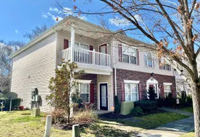 Lake Norman Condo near Charlotte! *Pool and Gym* - Image 3