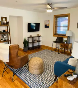 Street Level Flat in great Downtown Location ”A” - Image 4