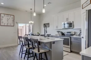 Stunning w/Private Hot Tub Heated Pool *Location! - Image 4
