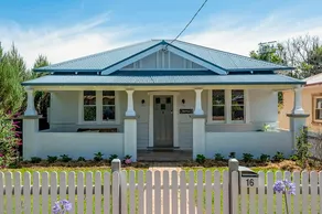 Sunny Federation Charm in Central Mudgee at Bunbinya - Image 2