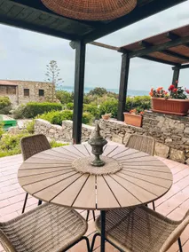 n4 RELAXING SEAVIEW APARTMENT - Image 5