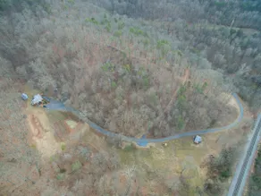 35 Acres, Hiking Trails, Hot Tub, Gazebo, Pets OK - Image 5