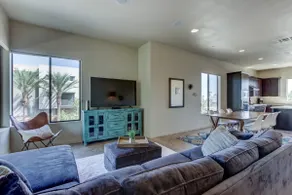 Be Our Guest-Steps away from Old Town & Spacious! - Image 5