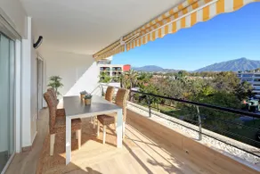 FANTASTISKA LÄGENHET NÄSTA TILL GUADALMINA GOLFKURS I MARBELLA - Image 3