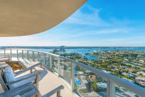 PRitz-Carlton Beach Penthouse by Guaranteed Rental - Image 3