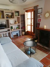 Lovely place with views - Image 3