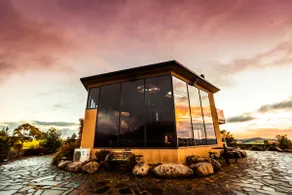 Eagles Nest I Honeymoon Stay-spas & mountain views - Image 2