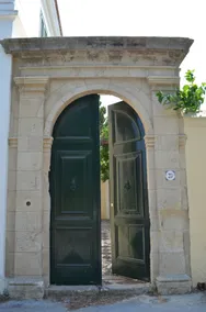 Traditional summer house - Image 2