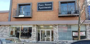 2nd Lvl Gorgeous Dwntwn Apt 2 Bed/2 Bath w/Balcony - Image 3