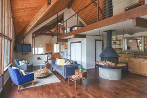 Charming Home Inside Sequoia Park - Image 3