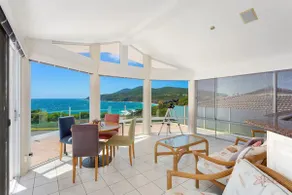 Forster- Beachfront Views & Pool -Jewel of the Sea - Image 4