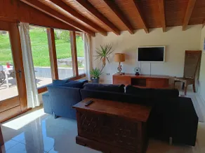 A villa surrounded by nature. - Image 5