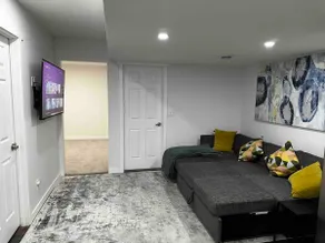 Modern Guest Suite in Calgary - Image 5