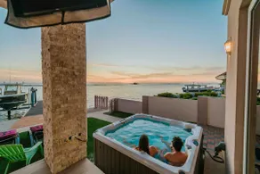 Sunset Paradise Beach house - Entire apartment - Image 2