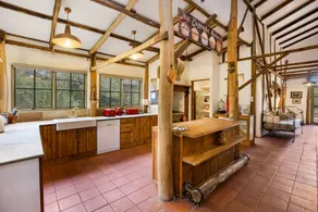 The Barn and surrounds - Image 4