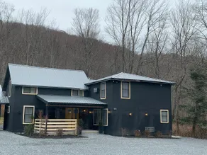 Lakewood Farmhouse with exceptional kitchen/ great room. - Image 2