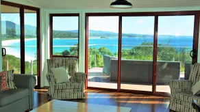 DOLPHIN LOOKOUT COTTAGE - amazing views of the Bay of Fires - Image 3